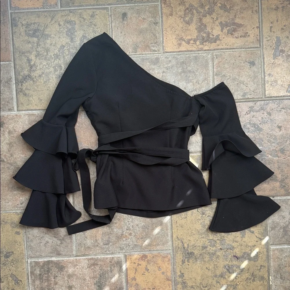 Elegant Black One-Shoulder Ruffle Top - Picture 4 of 4